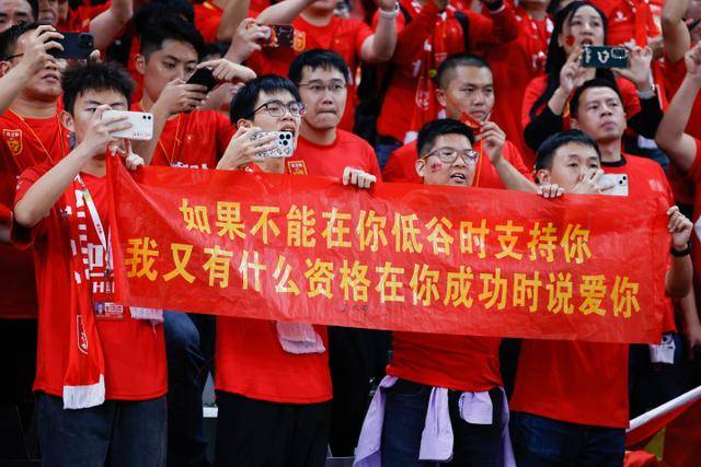 追忆传奇，意媒提议米兰以巴雷西命名南看台